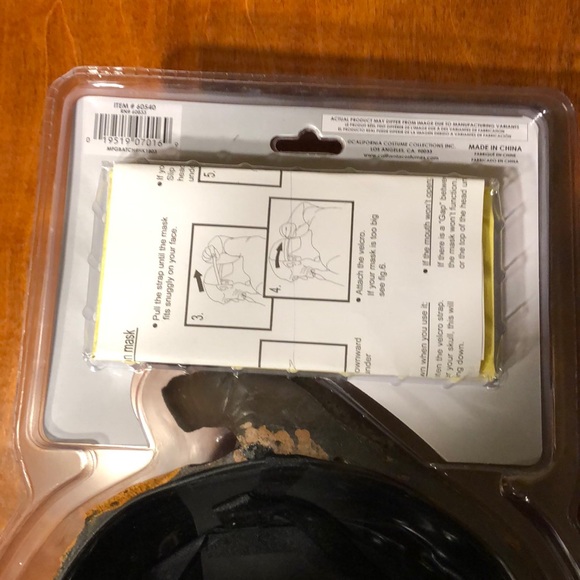 Dark Harvest Halloween Mask! New! - Picture 5 of 6